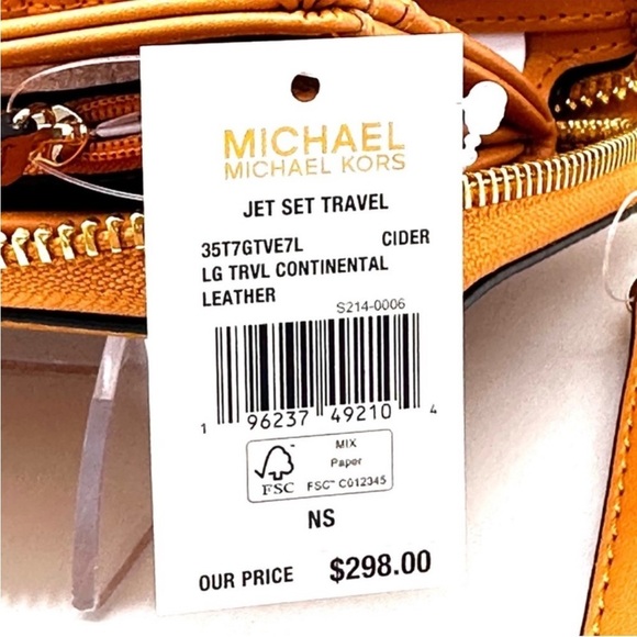 Michael Kors Large Continental Wallet
Wristlet Cider - Picture 8 of 8